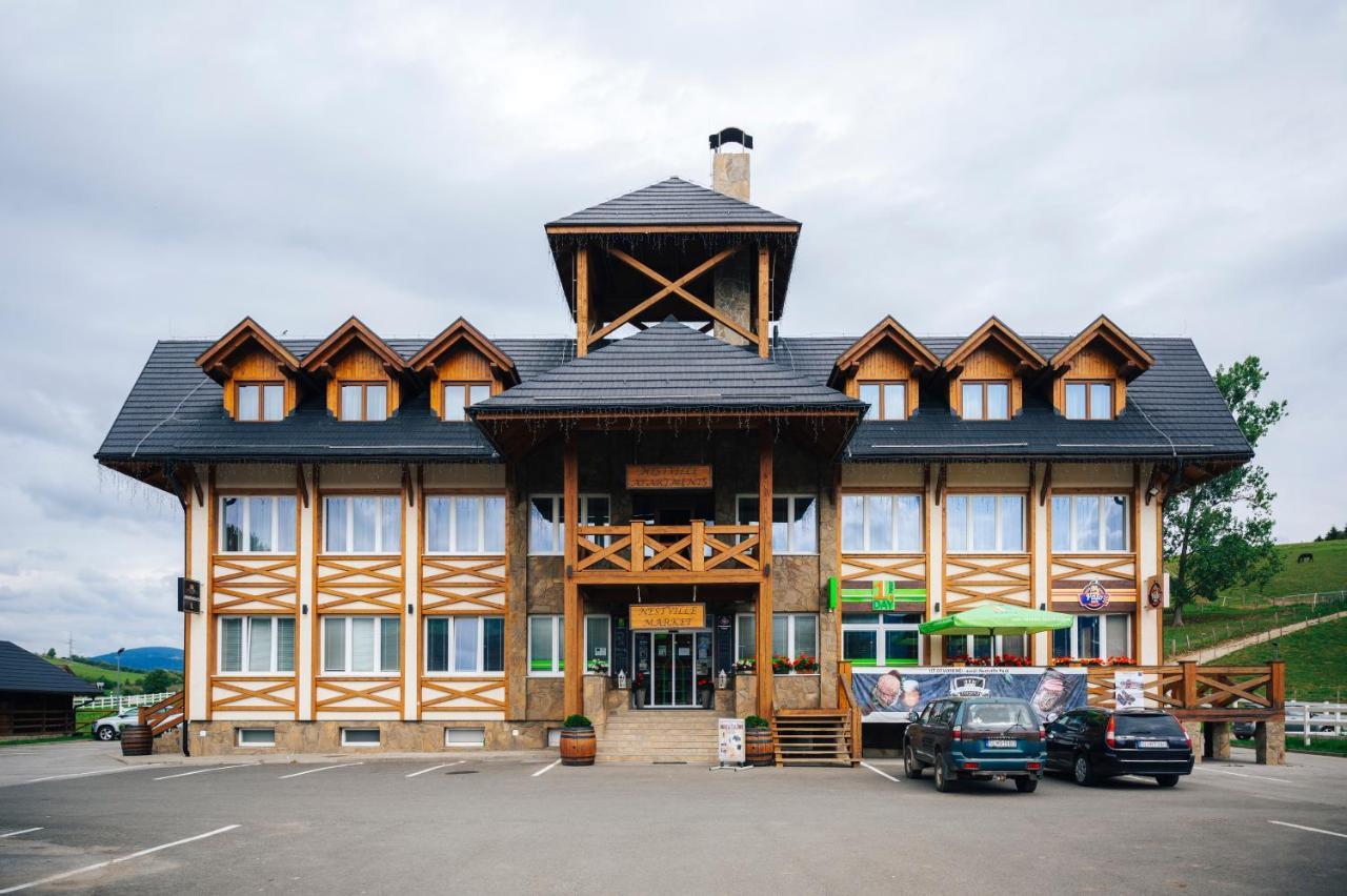 Nestville Apartments Hniezdne Exterior foto
